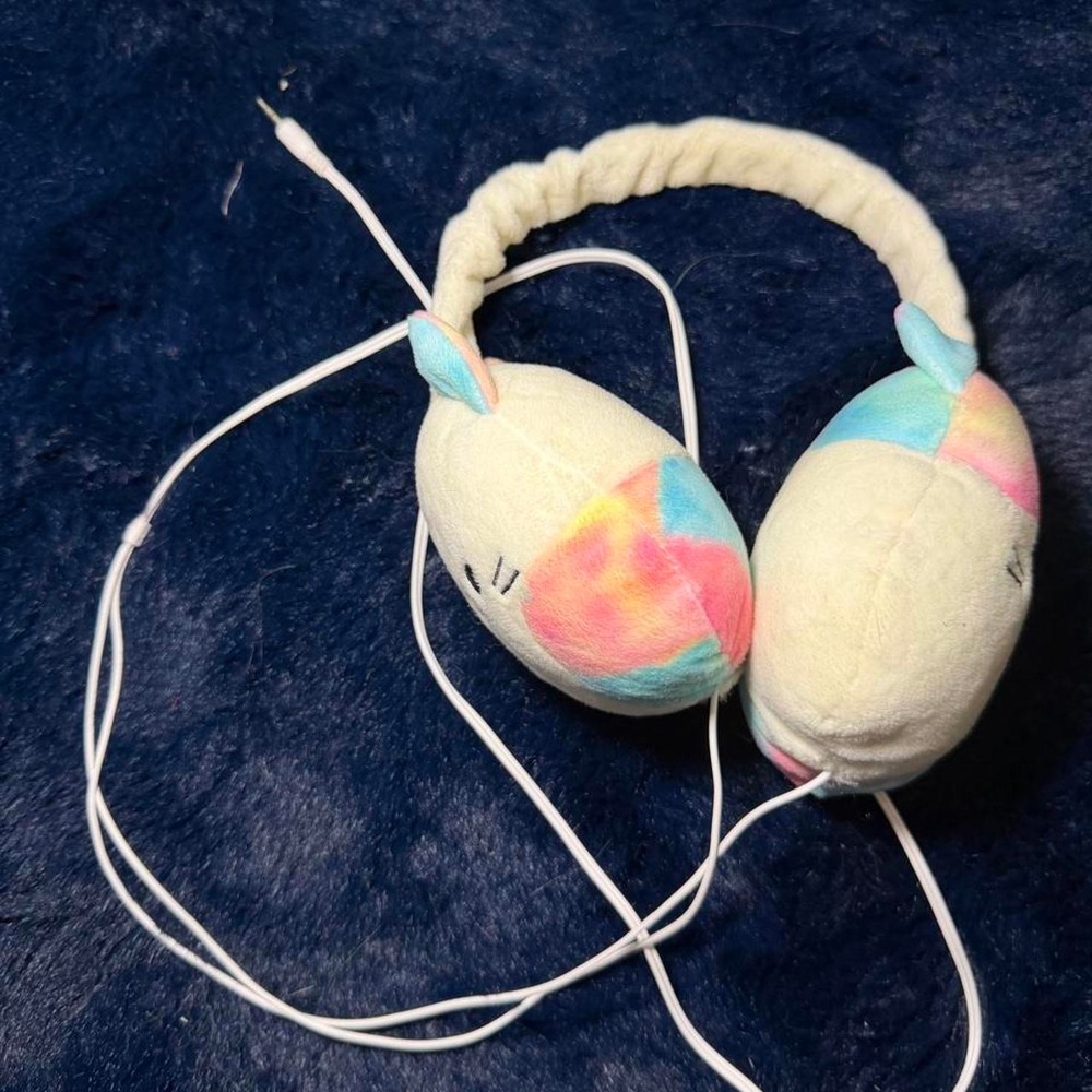 Plush Cat Ear Headphones with Multicolor Design